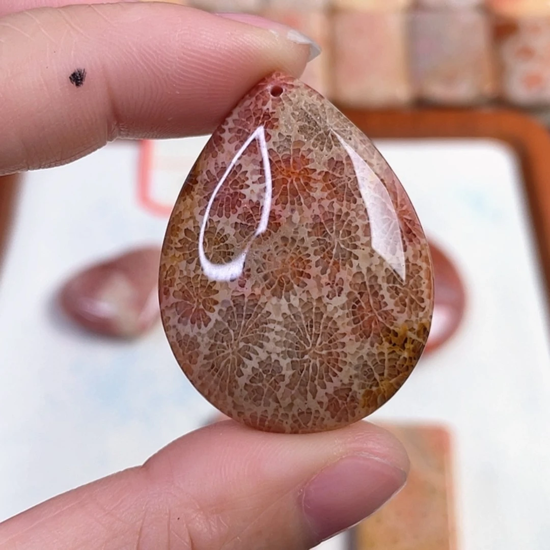 【闪购商品】硅化玉手链未镶嵌花**忧