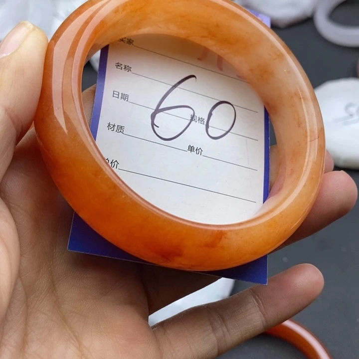 石英质玉未镶嵌手镯