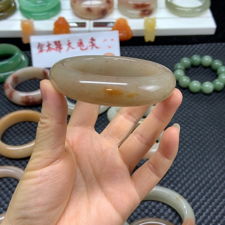 石英质玉未镶嵌手镯