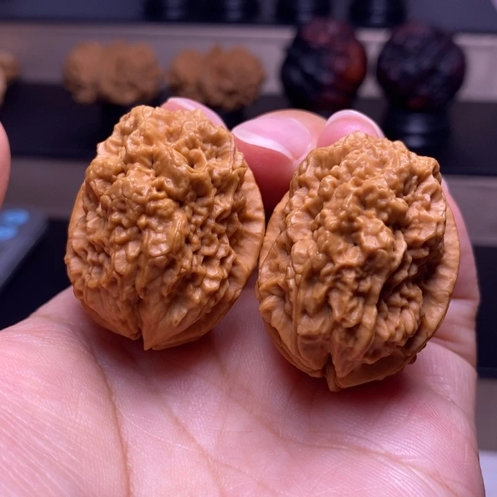 文玩核桃把件金麒麟11