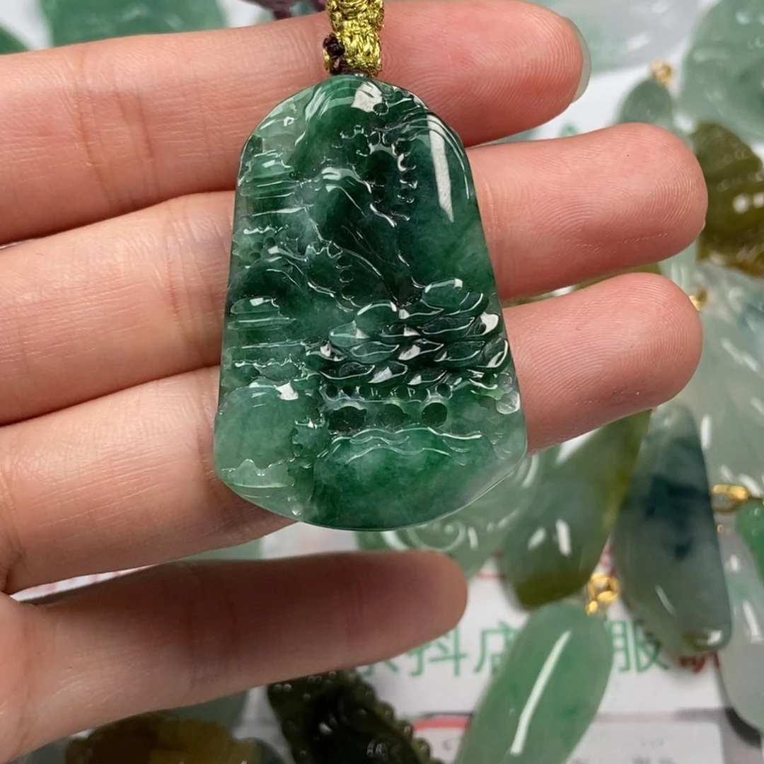 翡翠未镶嵌颈饰翡翠
