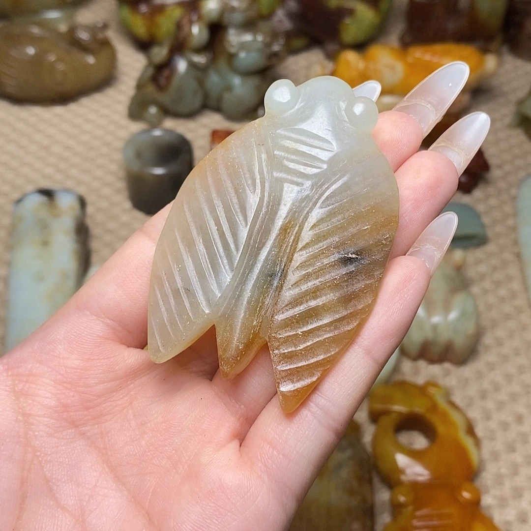未镶嵌蛇纹石玉颈饰