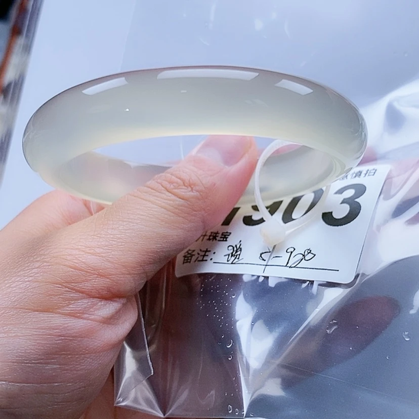 【闪购商品】玛瑙/玉髓手镯未镶嵌猫**喵