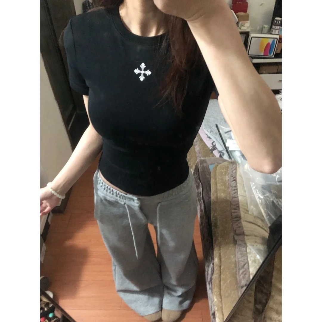 美式复古十字架黑色正肩短袖t恤女夏季2025新款修身显瘦辣妹上衣