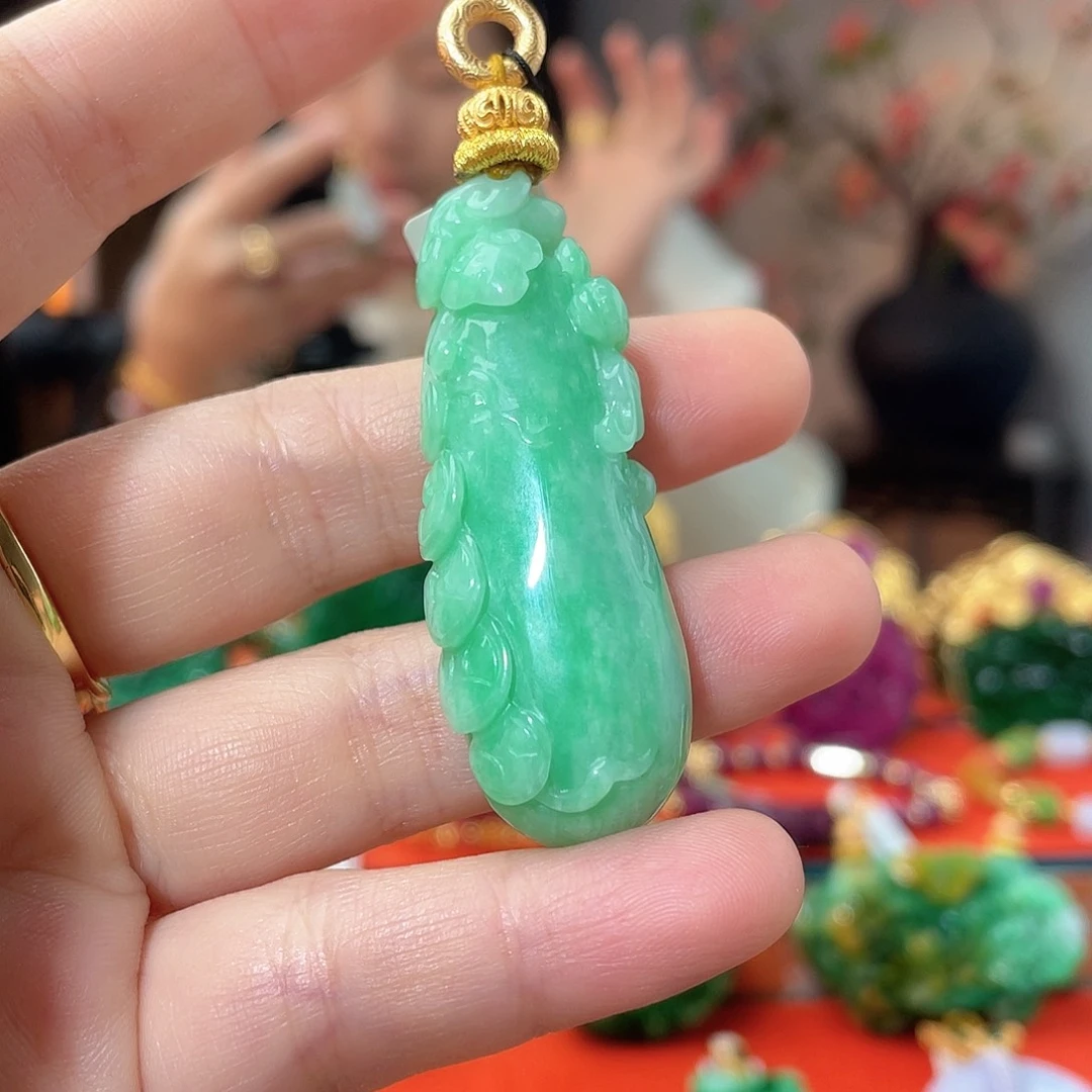 翡翠未镶嵌吊坠(不含链)福利