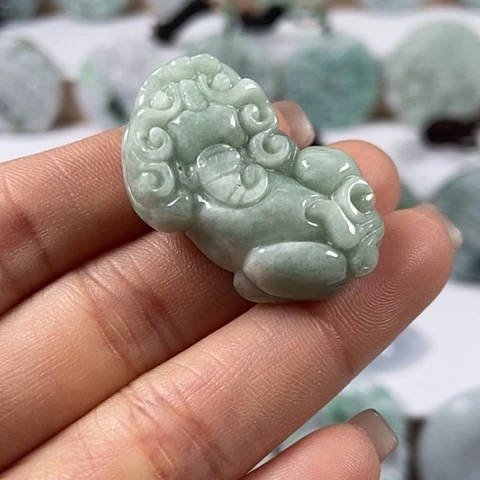 翡翠颈饰未镶嵌貔貅福利