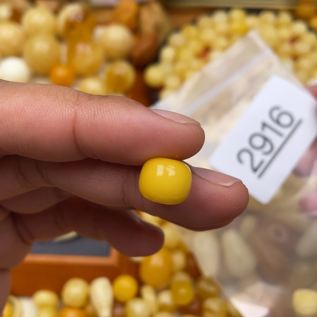 琥珀珠宝奇石未镶嵌11m