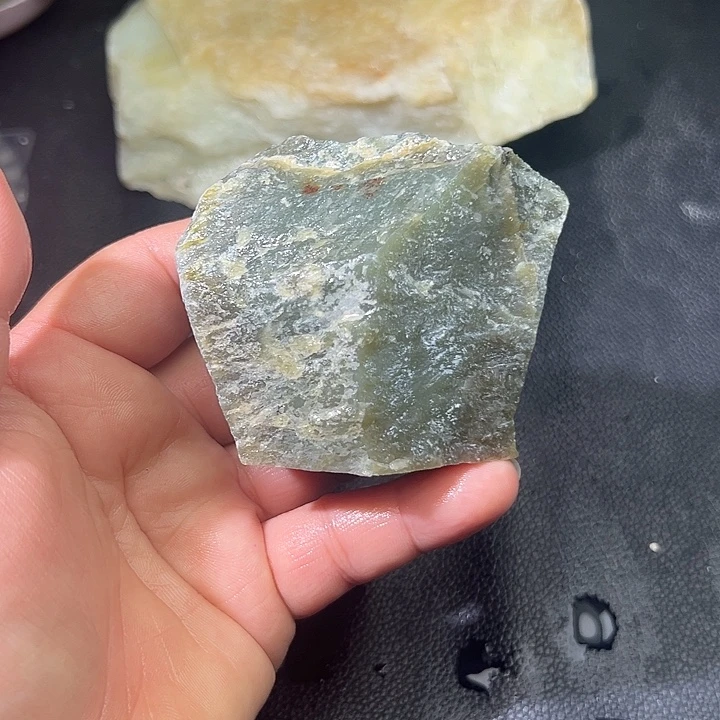 和田玉（糖玉）未镶嵌手镯