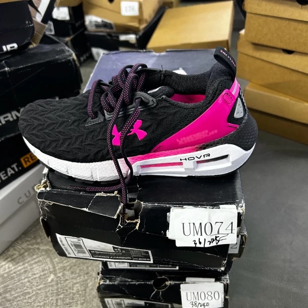 断码运动鞋-安德玛-UM074