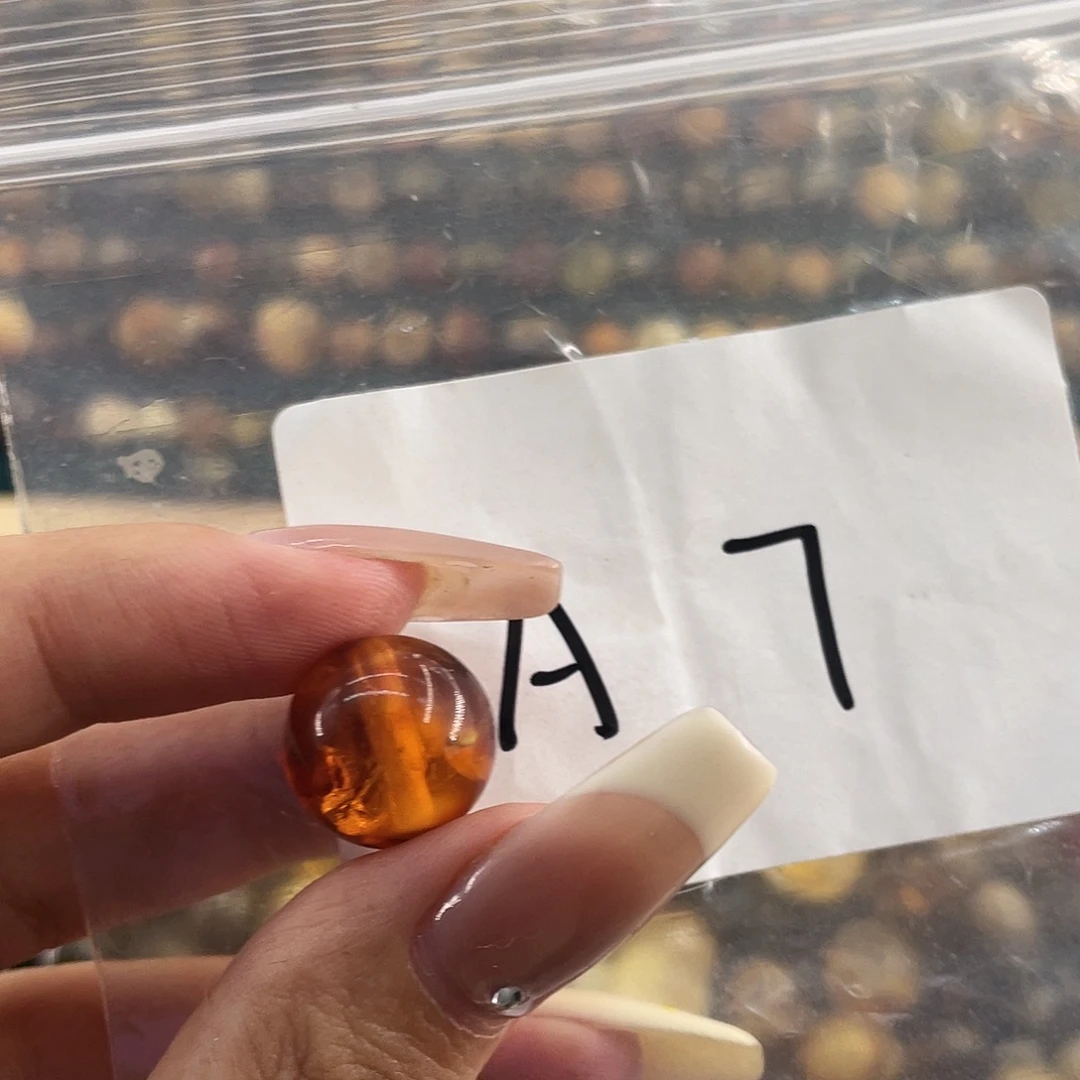 琥珀未镶嵌裸石14.2福利