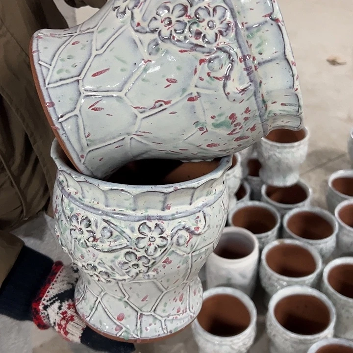 高度20厘米口18厘米