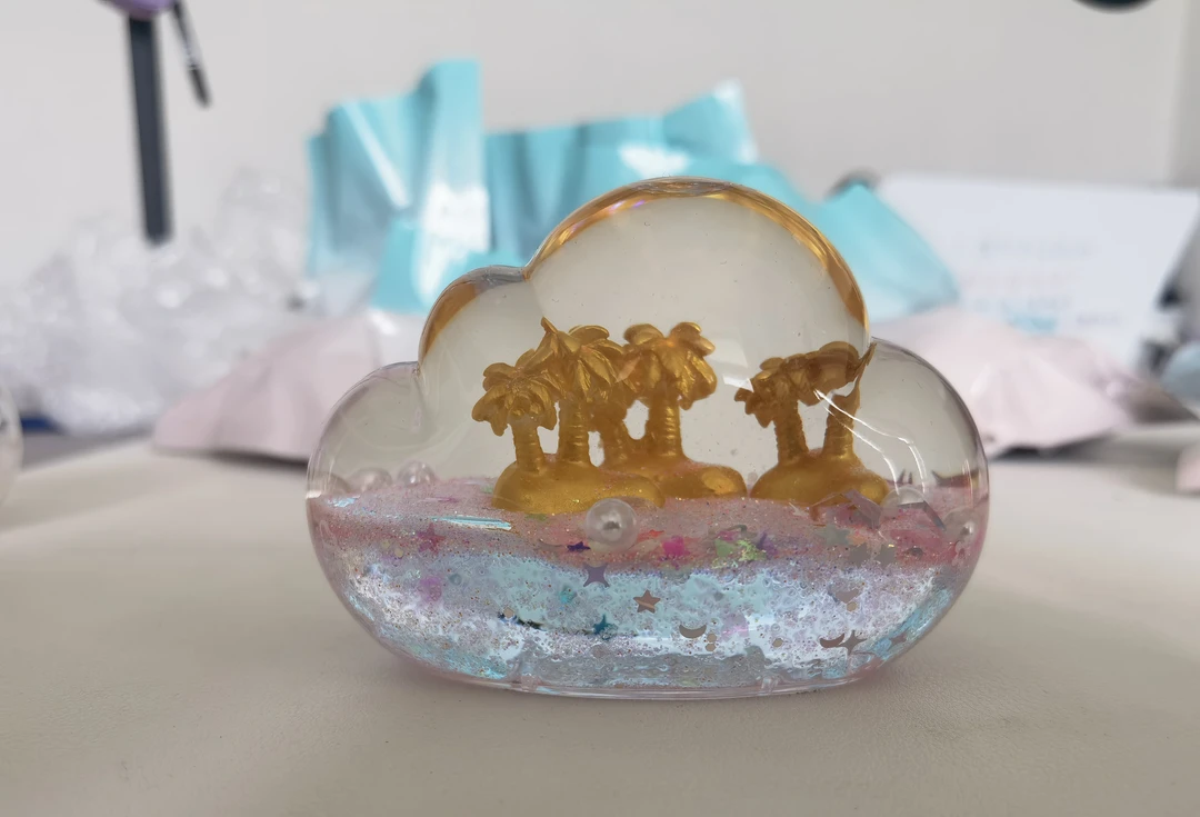 丝带大号香水瓶摆件一个