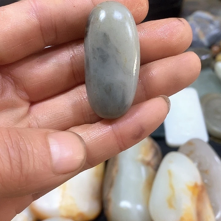 和田玉（糖玉）未镶嵌挂件
