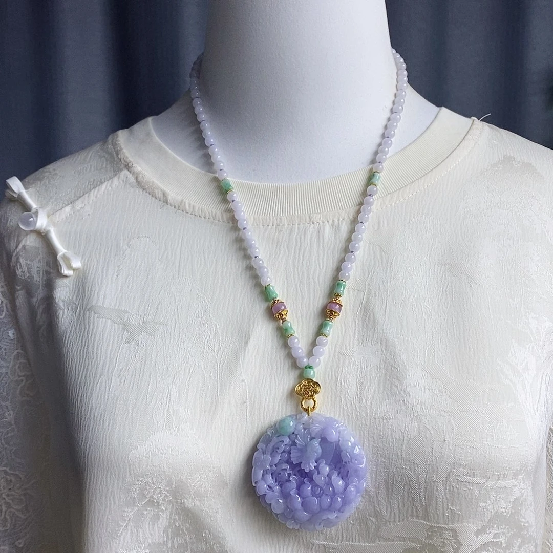 翡翠未镶嵌吊坠(赠链)