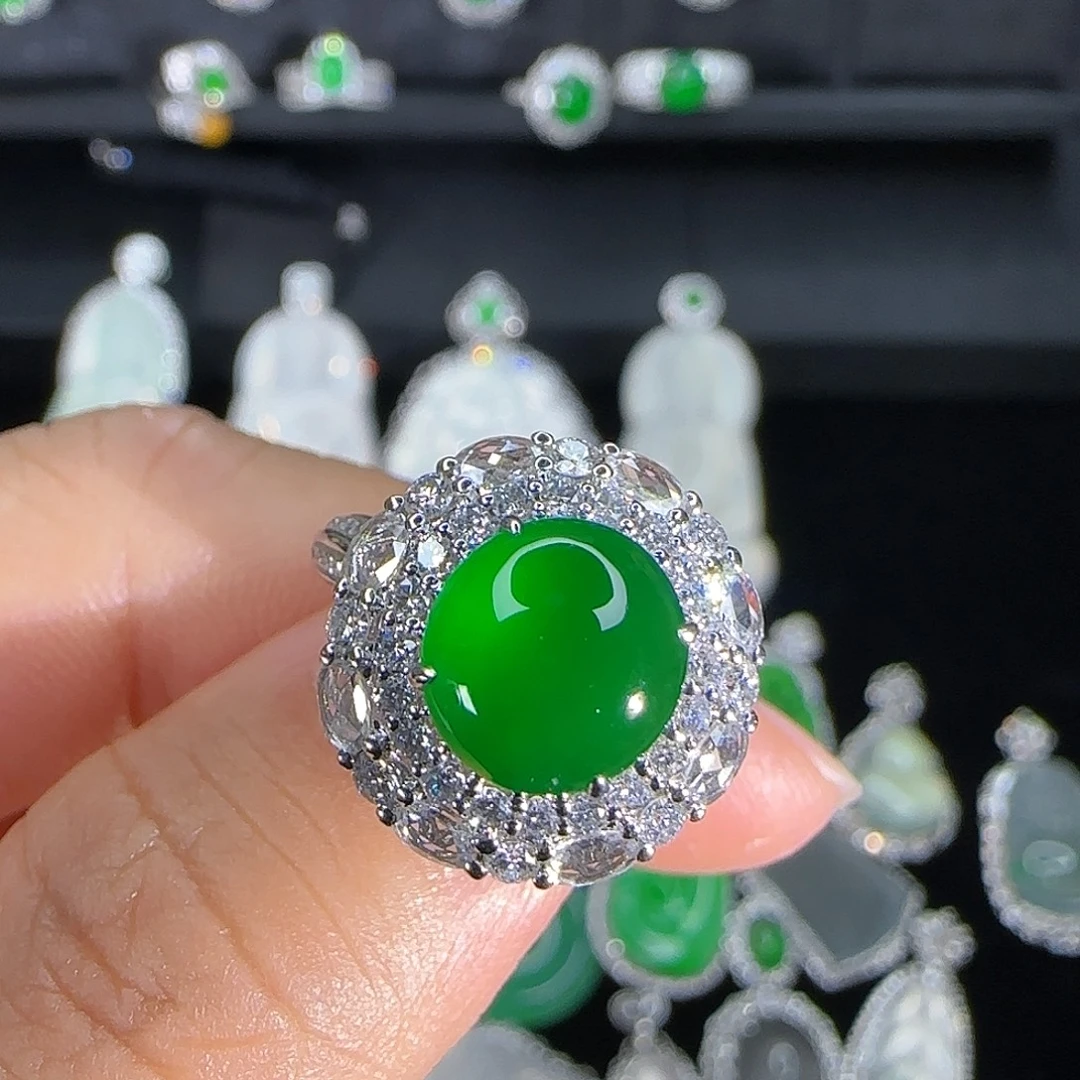 翡翠18K金镶嵌戒指天然翡翠