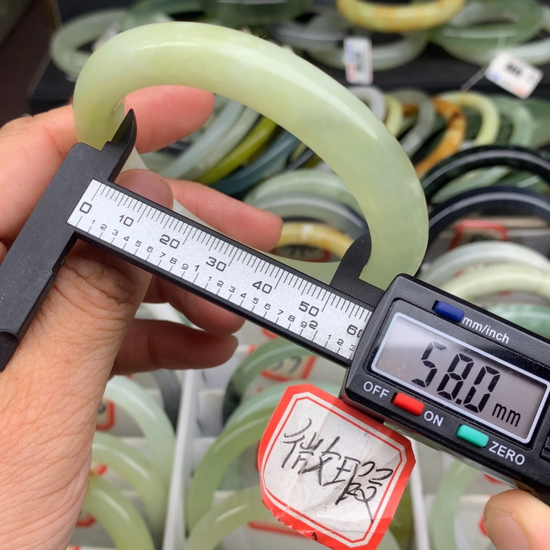 未镶嵌蛇纹石玉手镯937