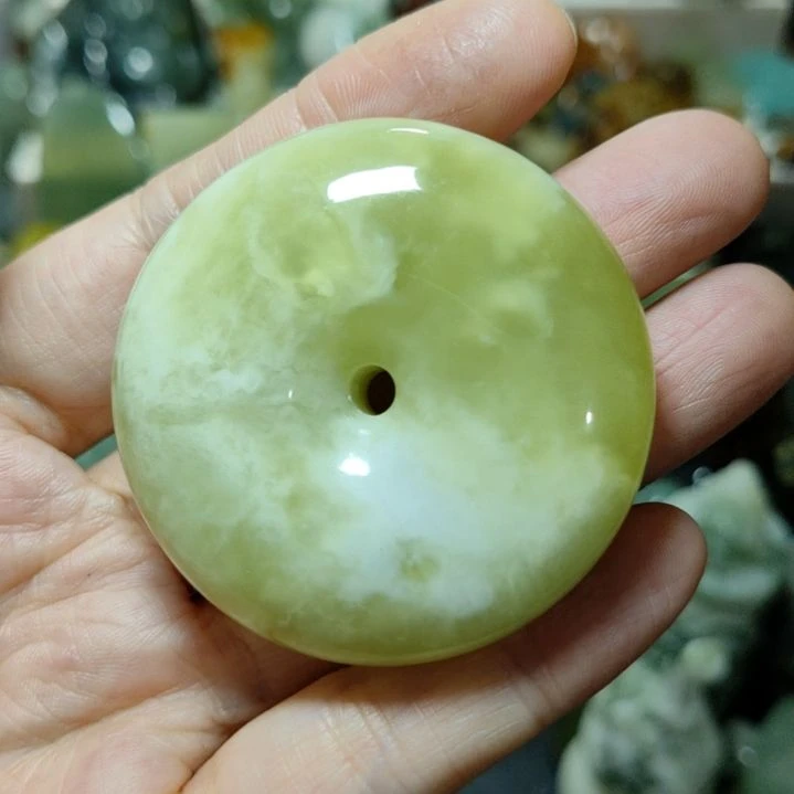 岫玉未镶嵌平安扣秋****3