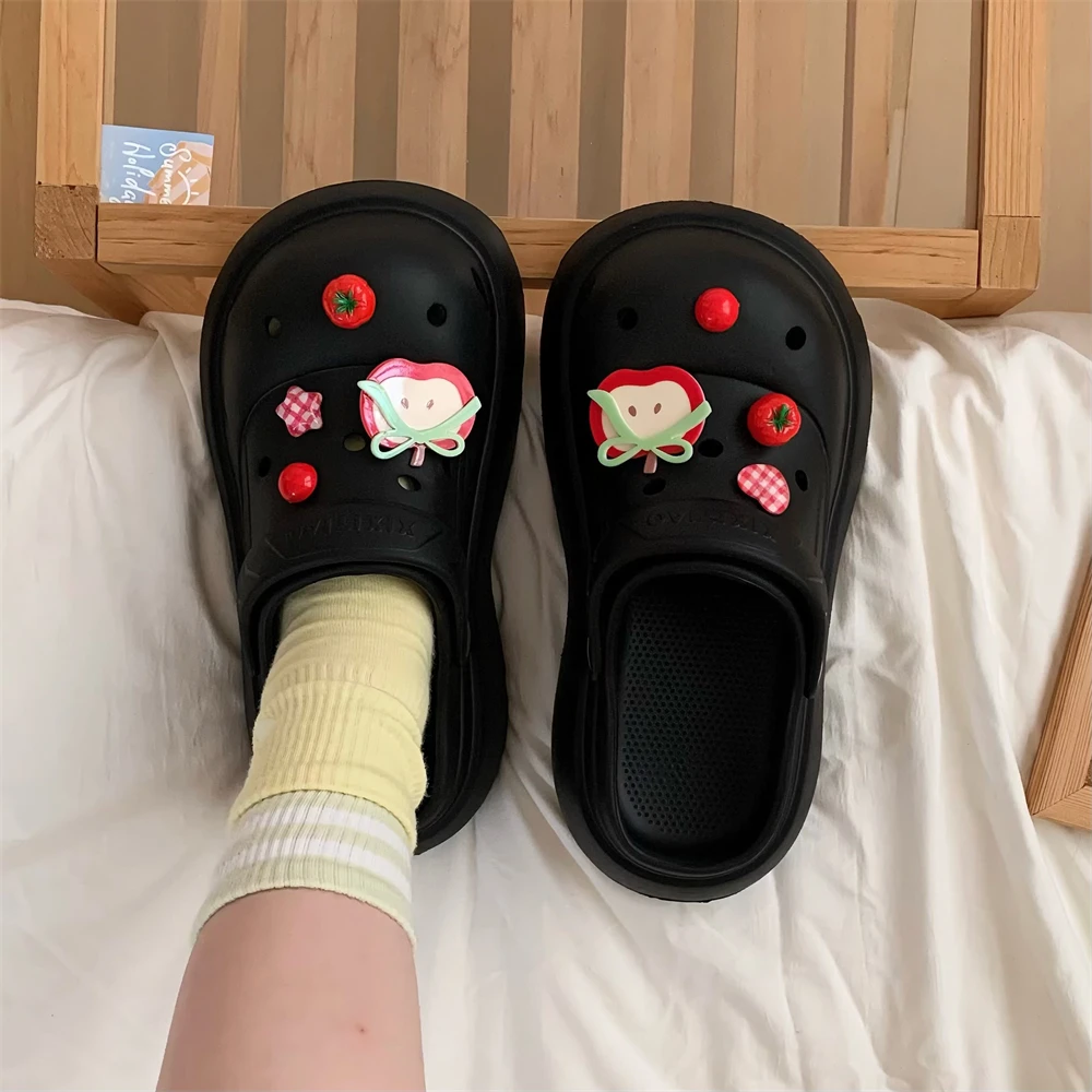 细细条 女士软底防滑学生外穿凉拖鞋ins趣味红苹果时尚厚底洞洞鞋