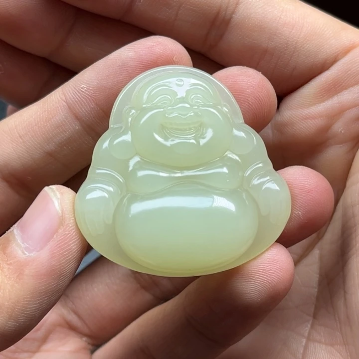 和田玉未镶嵌颈饰寒**敏
