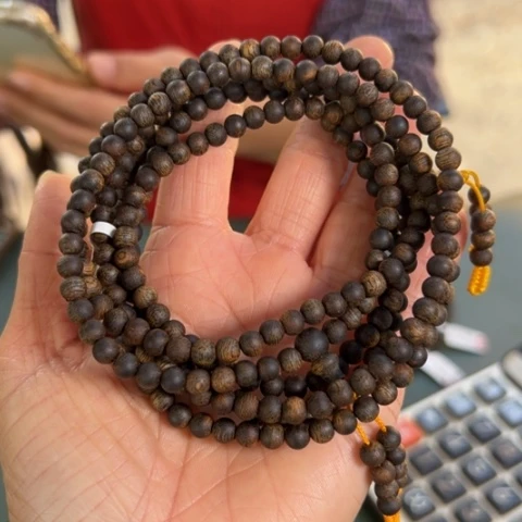 沉香手串乌身红土沉水卡0.5多样性发1条