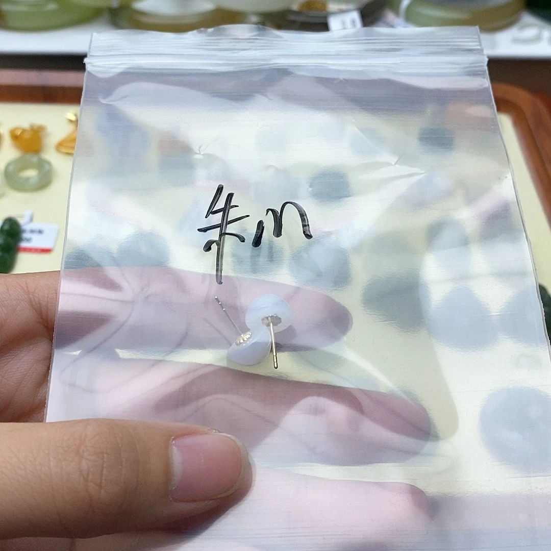 和田玉手镯未镶嵌朱*