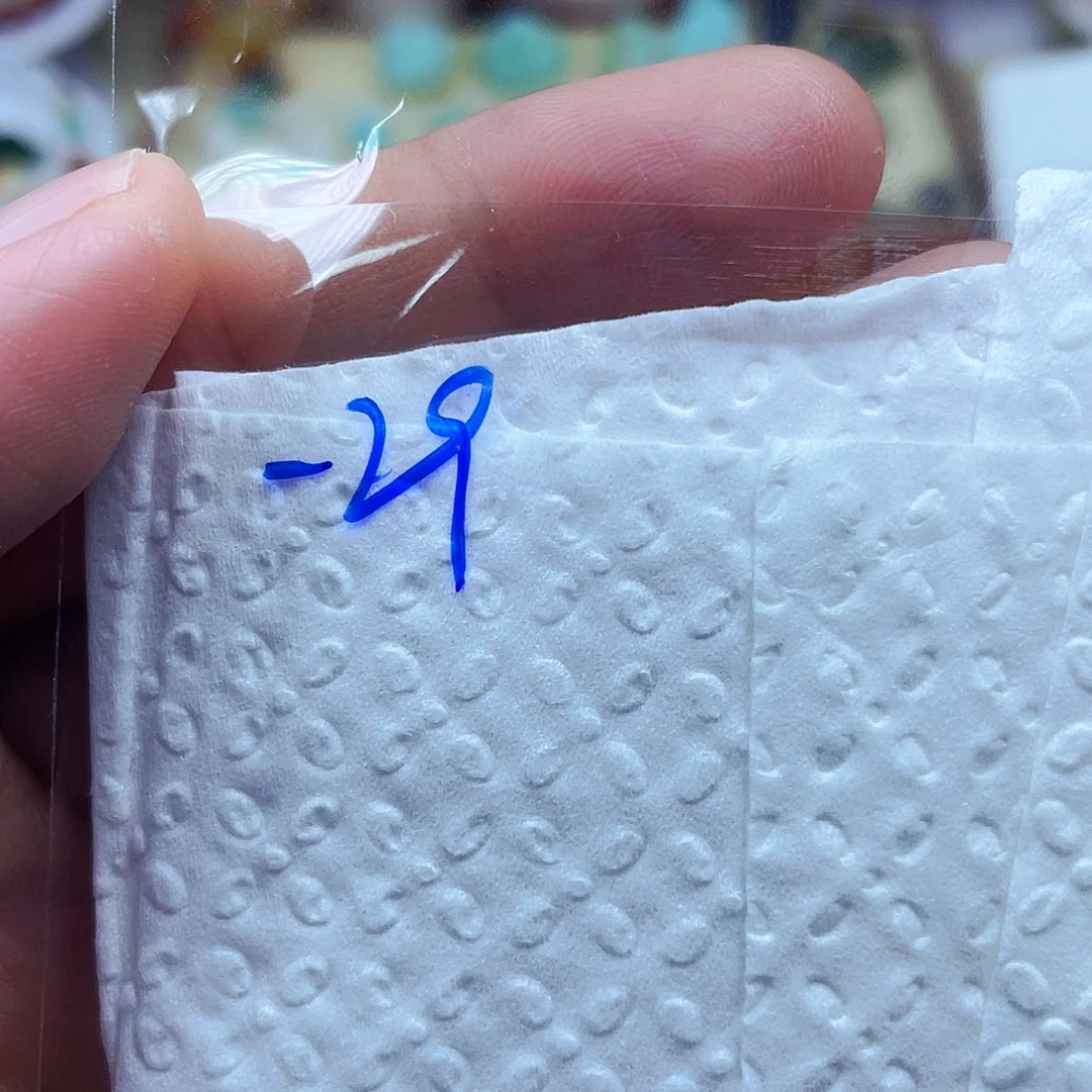 宁***远南红玛瑙未镶嵌挂件订制