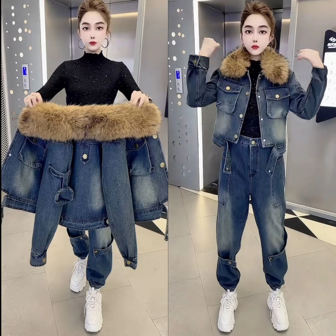 2025秋冬新款新款复古牛仔大毛领外套减龄束腿裤工装风加绒两件套