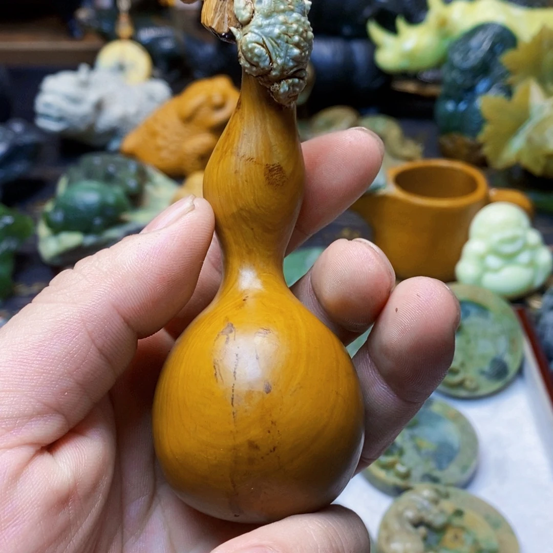 璞***智蛇纹石玉未镶嵌颈饰