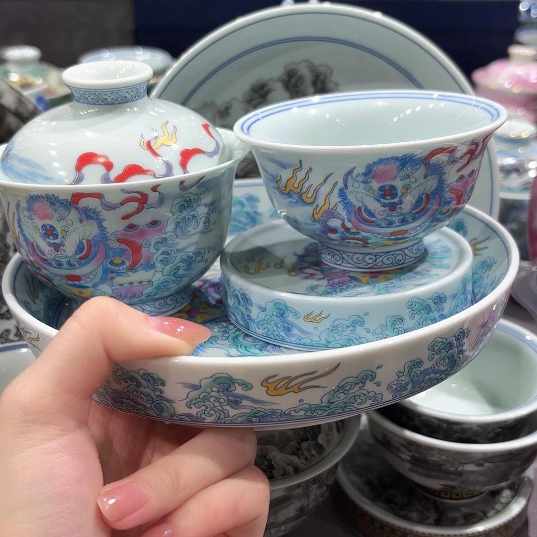 瓷片景德镇瓷器精品陈列