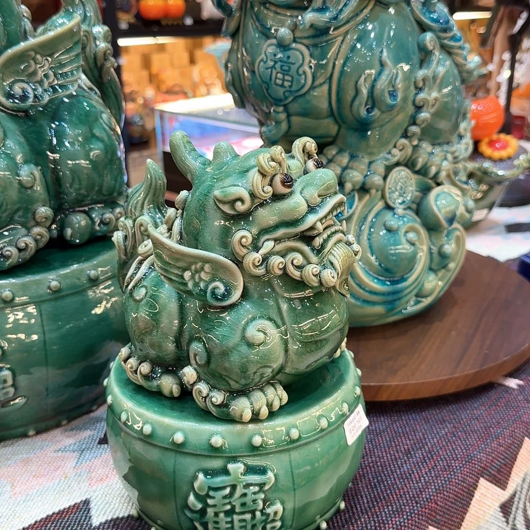 陶瓷小号绿色飞天貔貅精品