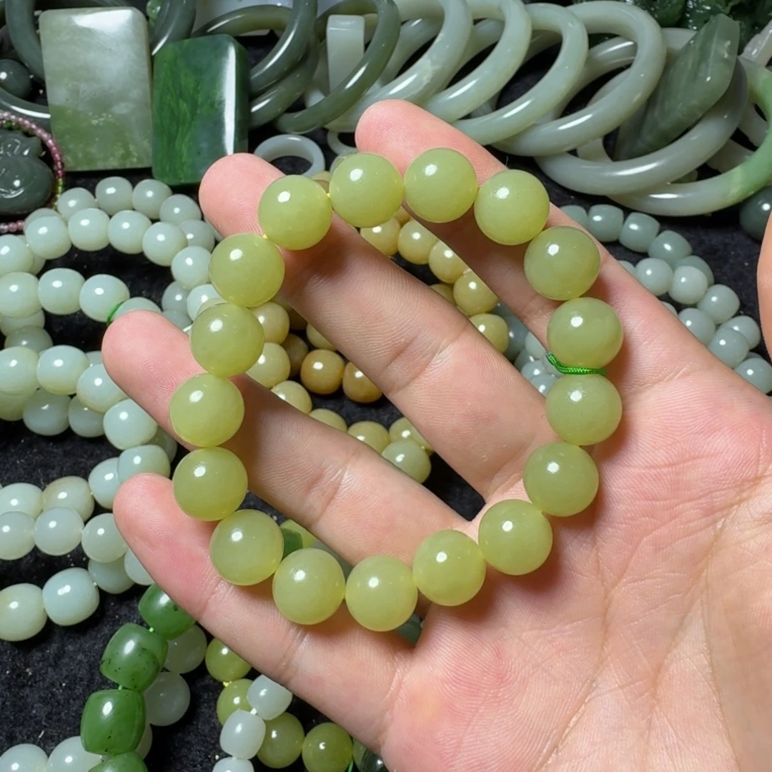 和田玉未镶嵌手串