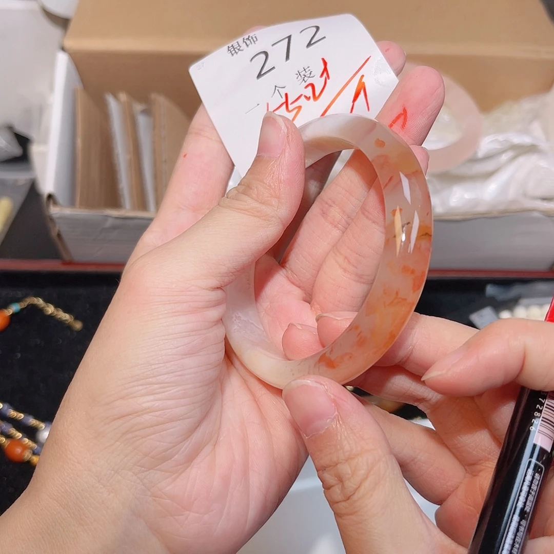 未镶嵌珠宝半成品水晶272 。