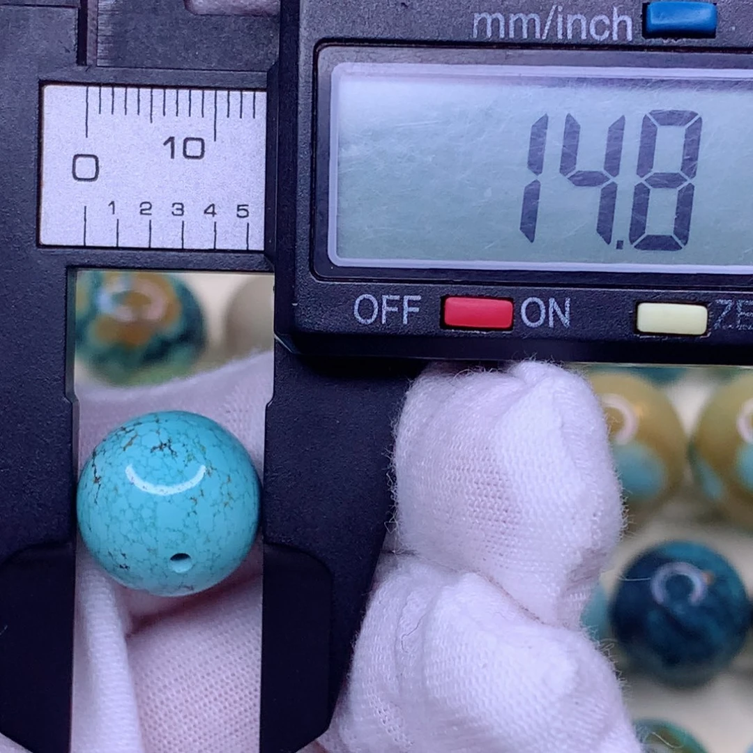 绿松石颈饰未镶嵌