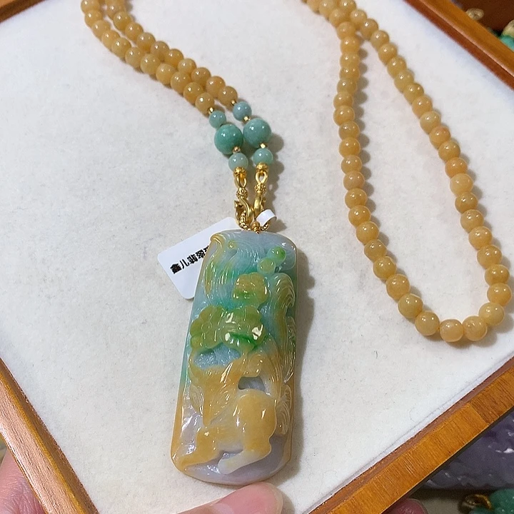 翡翠未镶嵌颈饰翡翠吊坠