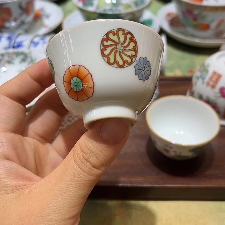 手绘茶杯盖碗壶承陶瓷