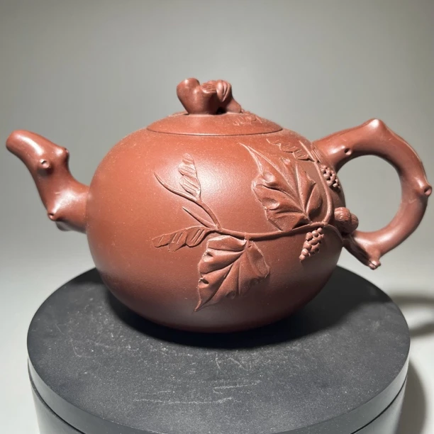 宜兴紫砂老壶手工原矿紫泥松鼠葡萄壶家用泡茶600c茶具