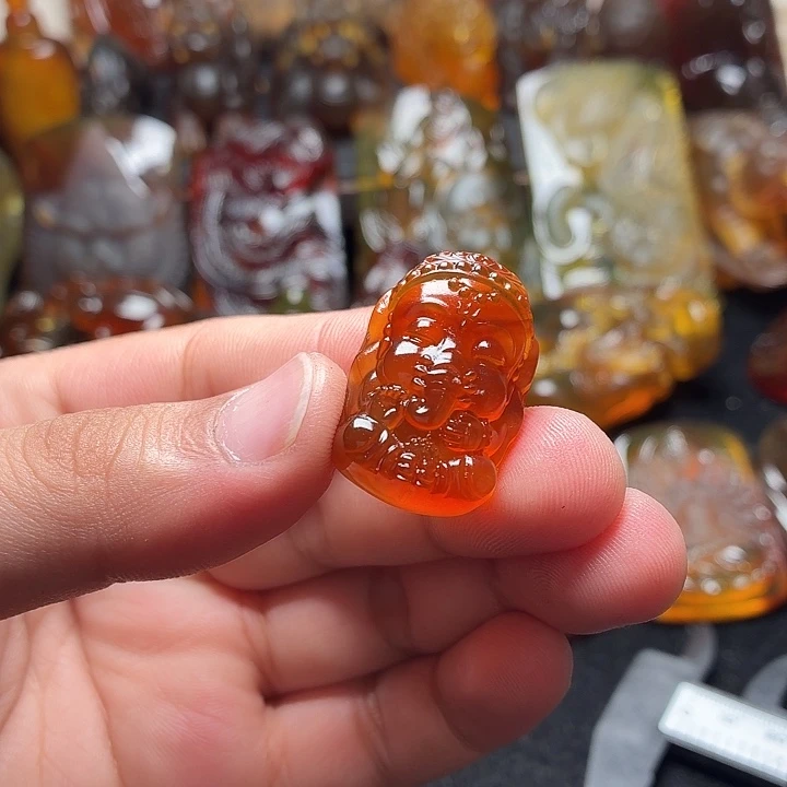琥珀未镶嵌颈饰156