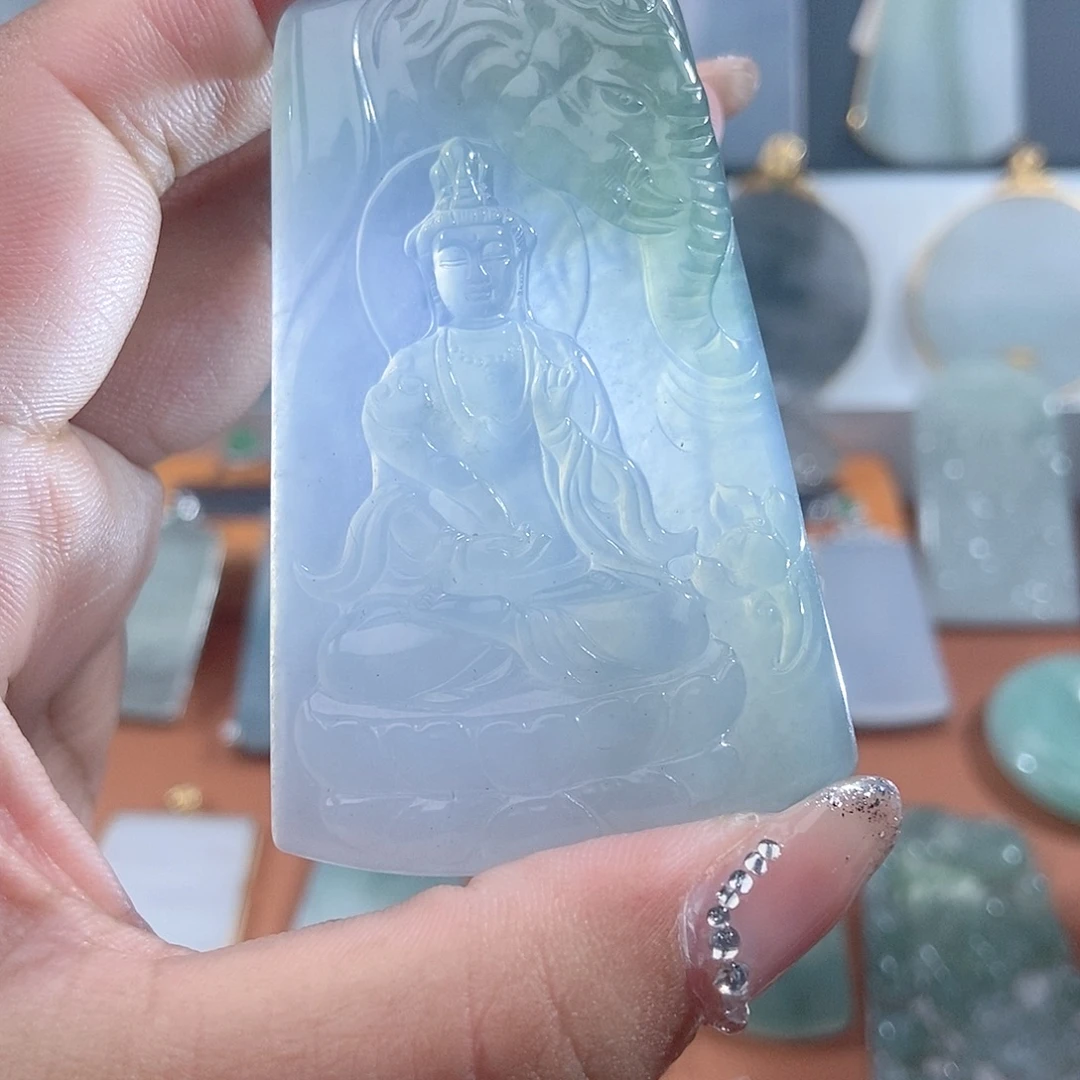 吊坠(不含链)未镶嵌翡翠