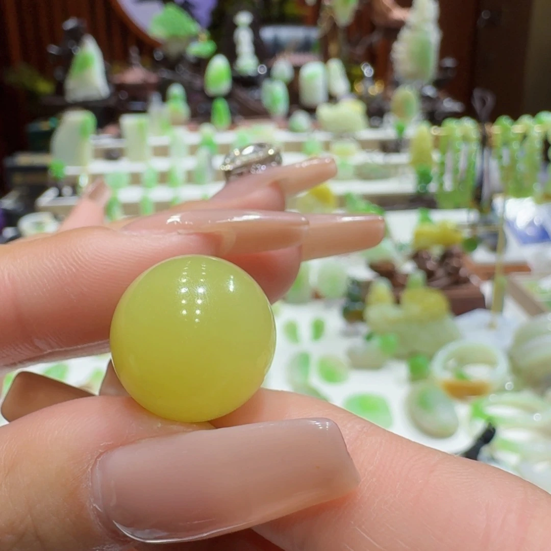 和田玉未镶嵌颈饰黄口卡18