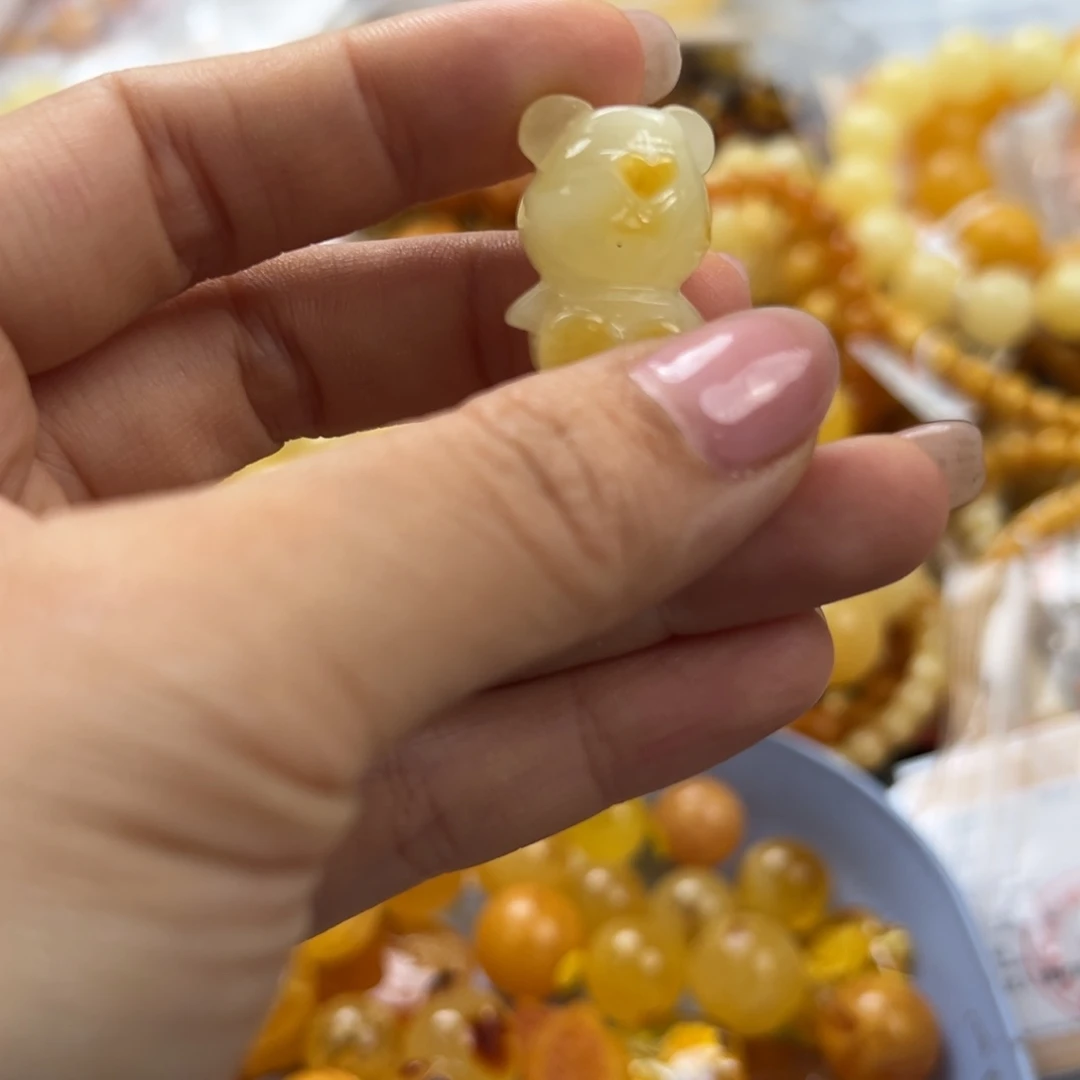 未镶嵌琥珀珠宝奇石
