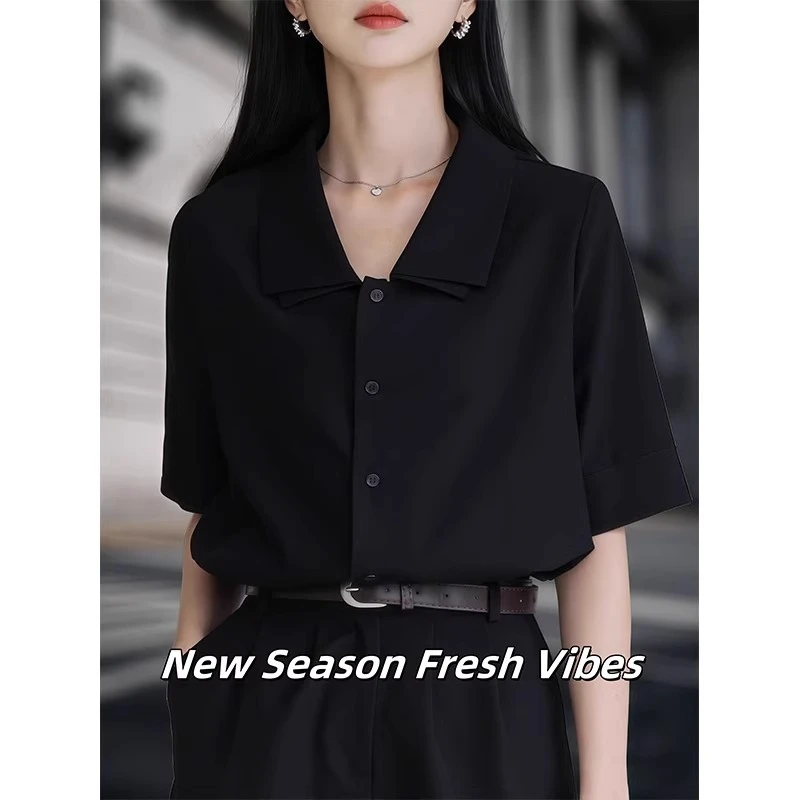 芯娇晴黑色翻领短袖衬衫女2025夏季新款法式复古设计感气质薄衬衣