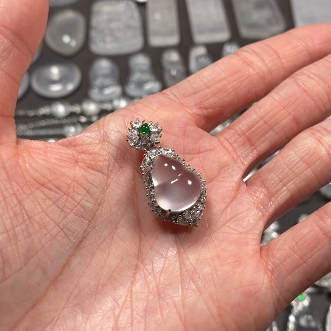 石英质玉银S925镶嵌颈饰黑钢葫芦