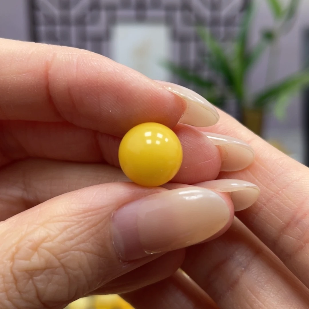 琥珀裸石未镶嵌10.5mm圆珠