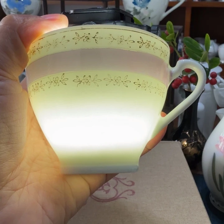 醴陵50后茶杯紫色微瑕