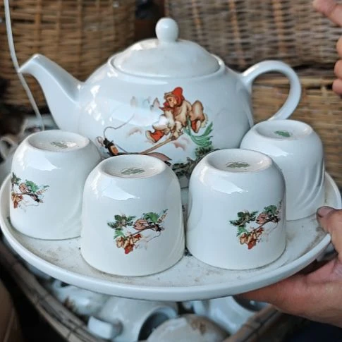 库存微瑕三打白骨精多孔茶壶一套容量1000毫升