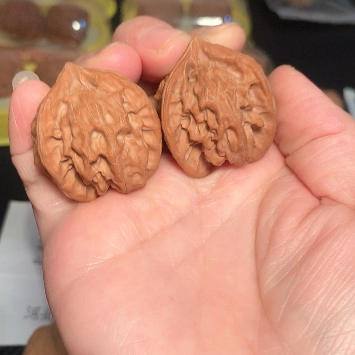 文玩核桃吊坠3.45尺盘山三棱