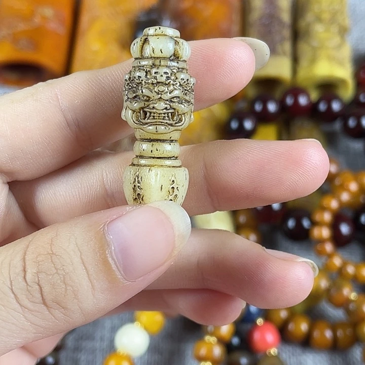龙***帝非金属大理石吊坠