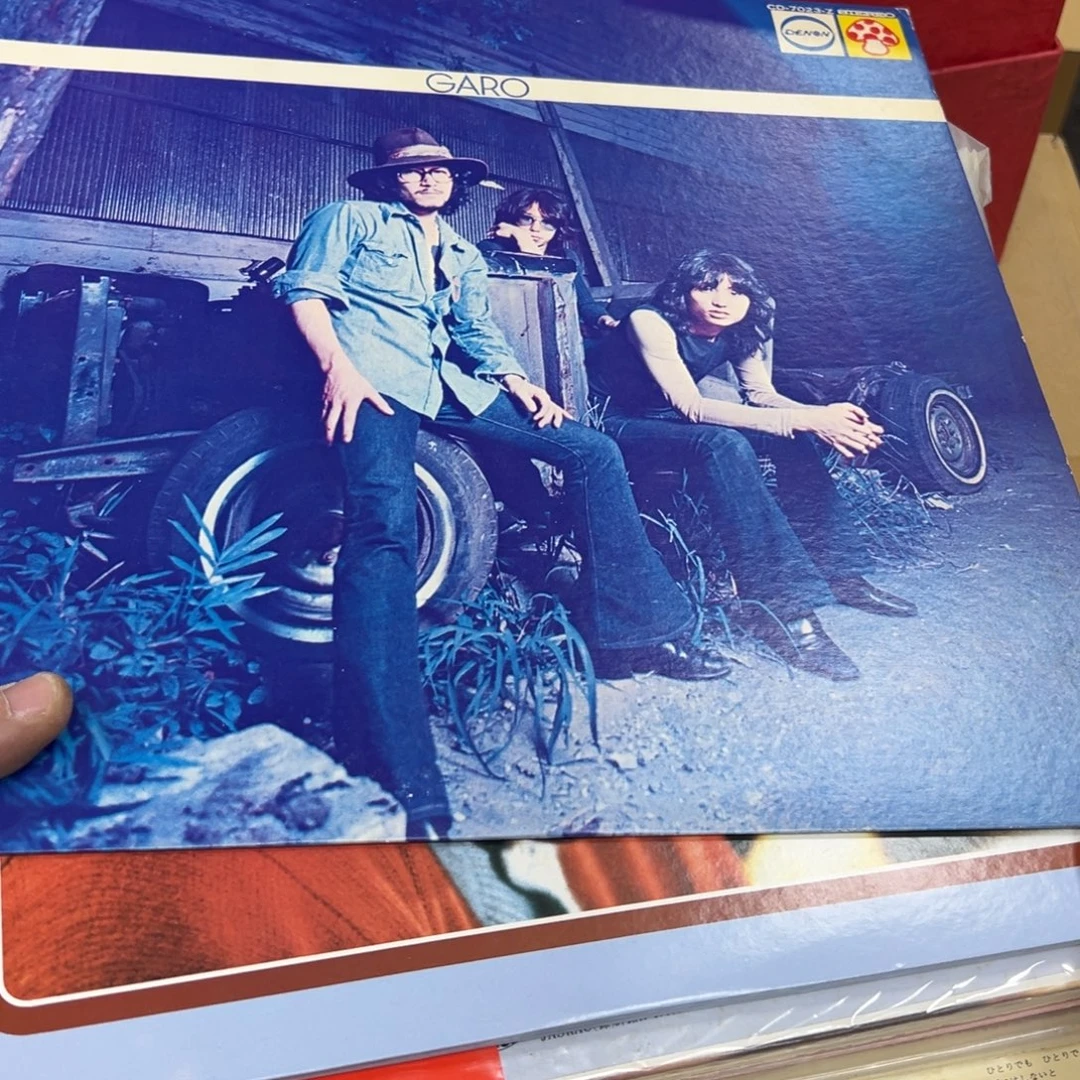 悠***遥卡纸中古工艺品摆件