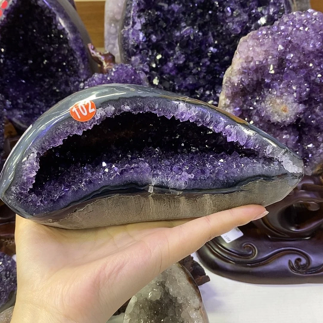 未镶嵌水晶大型摆件（非配饰）