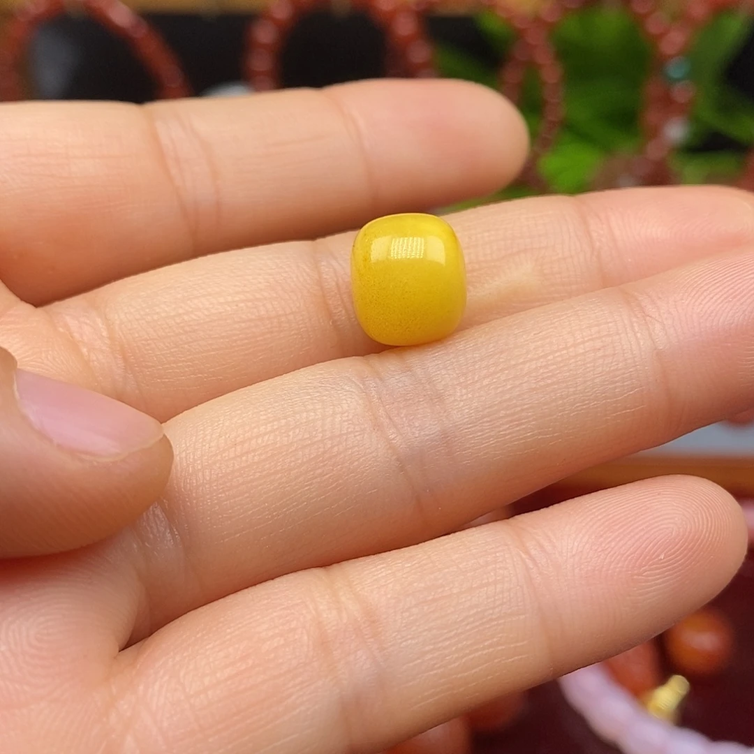 蜜蜡未镶嵌颈饰11